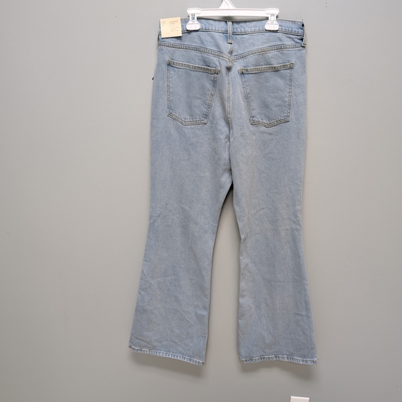 Universal Thread Goods Co. Blue High-Rise Flare Jeans. Size 12 Reg. - Picture 6 of 6